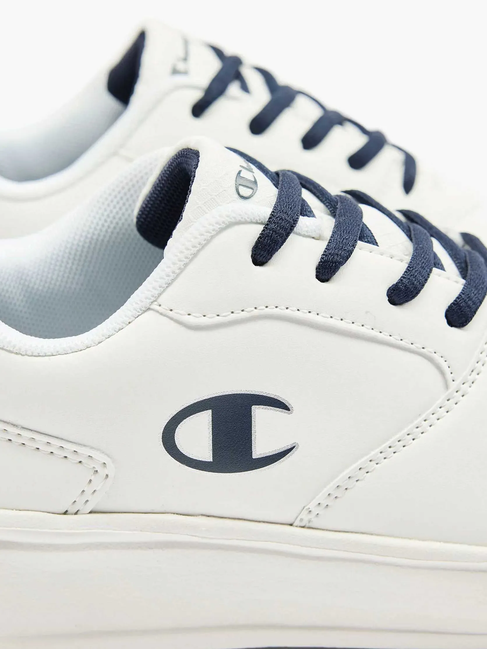 Witte Low Cut Shoe Deuce B Ps