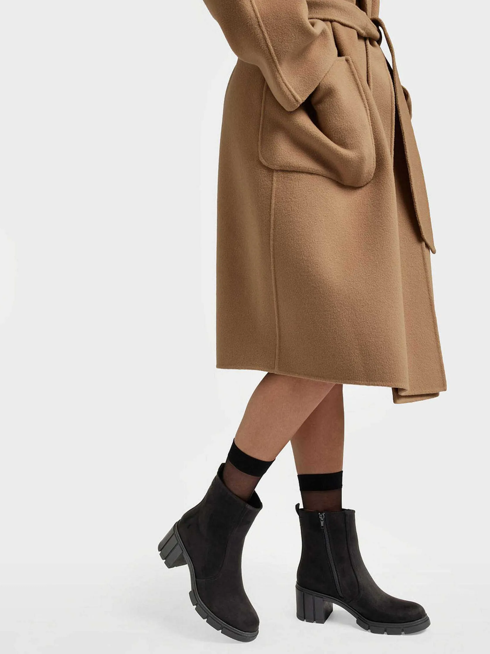 Zwarte Chunky Enkellaars Hak